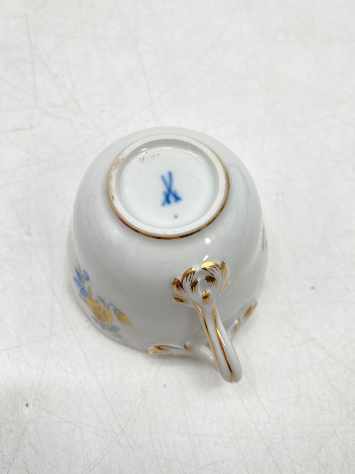 * MEISSEN MOKKA TASSE 68/35 ESPRESSOTASSE UNTERTASSE 132/88 BLUME in Berlin