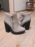 Buffalo Stiefeletten Gr. 41 Bayern - Königsbrunn Vorschau