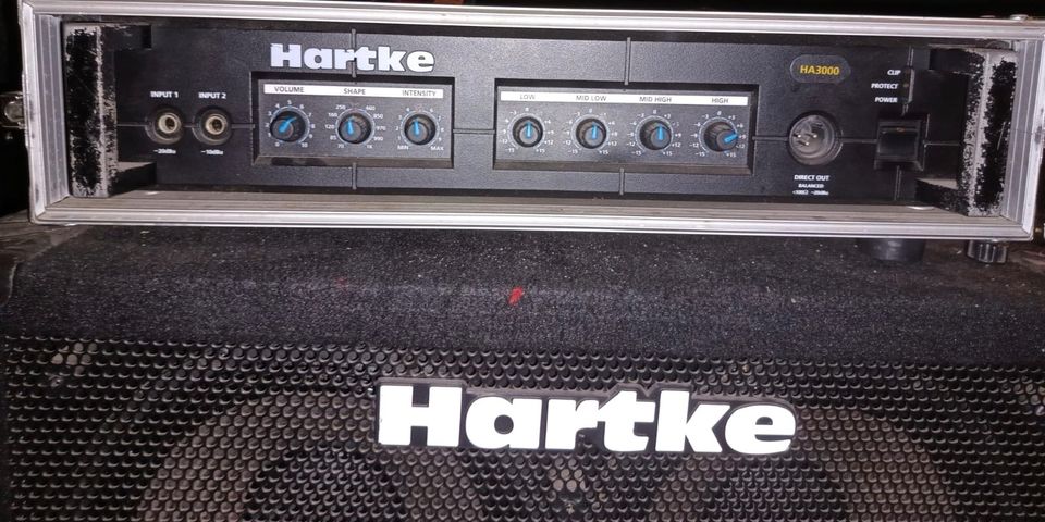 Hartke HA3000 Bass Amp + Hartke 410 XL Series Bass Box in Essen