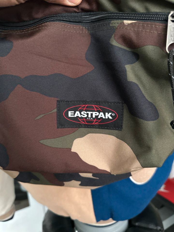 Eastpak Rücksack in Langenfeld