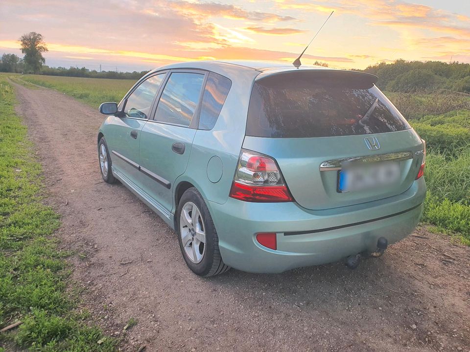 Honda Civic 2004   1.6 V-TEC in Ingolstadt