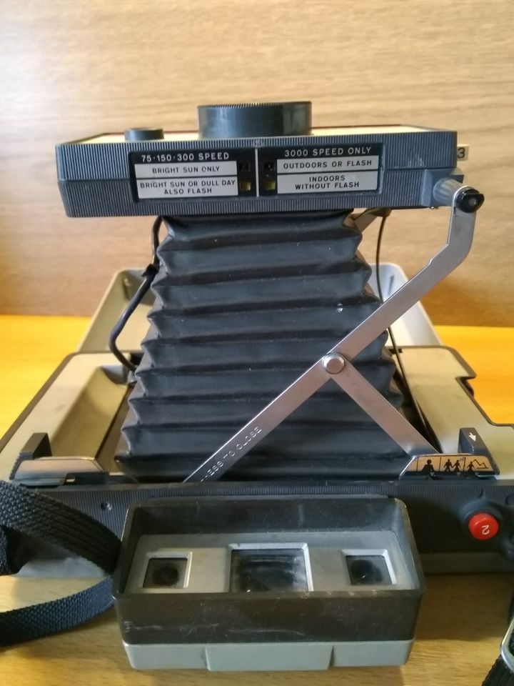 Sofortbild-Kamera Polaroid 220 altes Sammlerstück in Murnau am Staffelsee