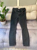 MUD Jeans „Skinny Hazen“ Stone Black 28/30 Niedersachsen - Göttingen Vorschau