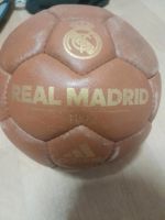 Retro Real Madrid Ball (Sammlerstück) Thüringen - Erfurt Vorschau