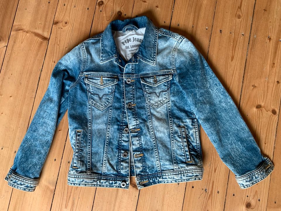 Marken Kleiderpaket Jungen 134/140 Pepe Jeans… in Bruchweiler