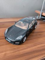 Porsche Panamera Modellauto 1:18 Baden-Württemberg - Ostfildern Vorschau