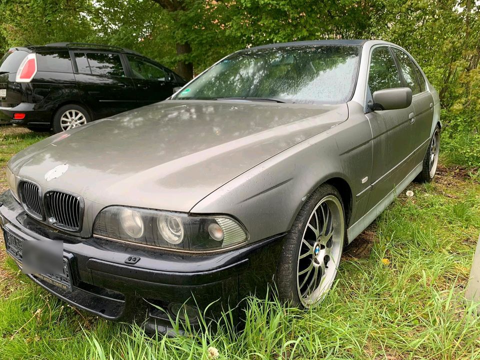 BMW 525 i E39 in Geislingen an der Steige