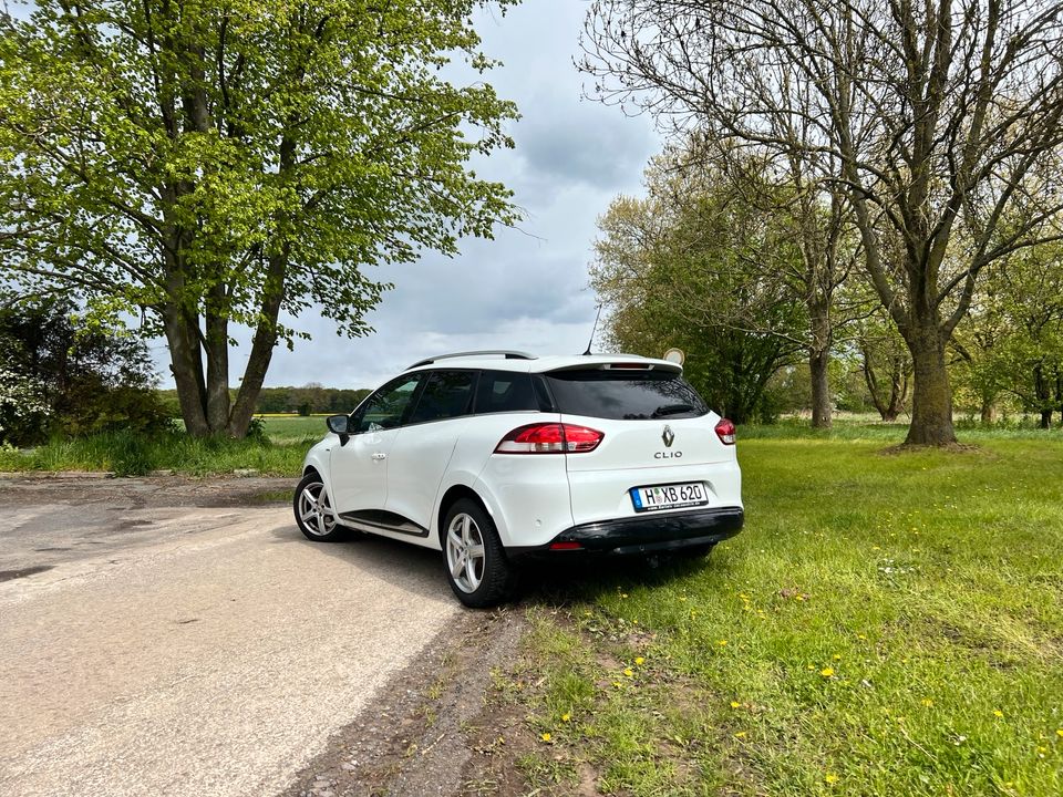 Renault Clio Grandtour Bose Ausstattung in Lindhorst