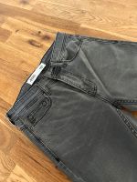Burton Jeans Grau Skinny Fit Größe 28/30 Hessen - Rödermark Vorschau