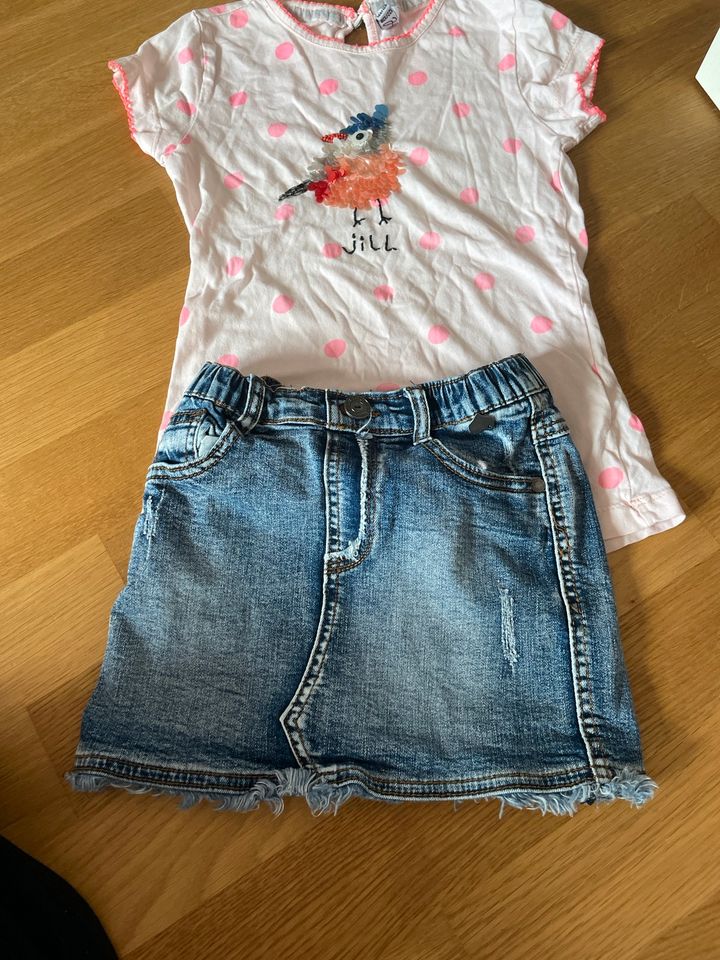 Set Shirt top Rock jeansrock Jill 122/128 w billieblush Mini bode in Bad Soden am Taunus