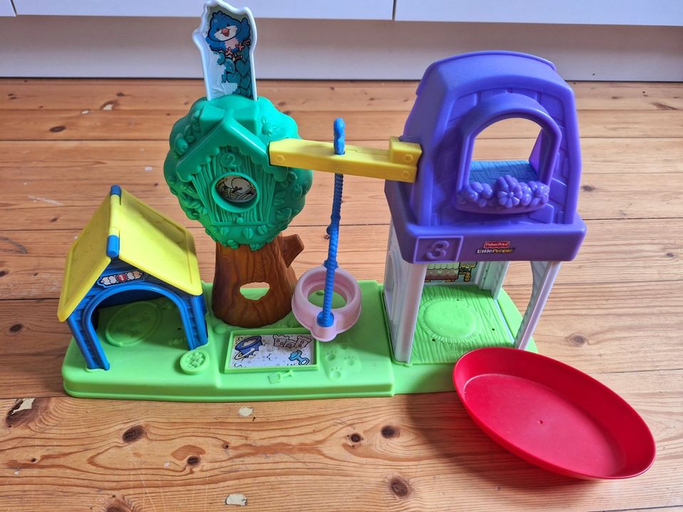 Fisher Price Little People Spielplatz/ Haus mit Garten in Dresden