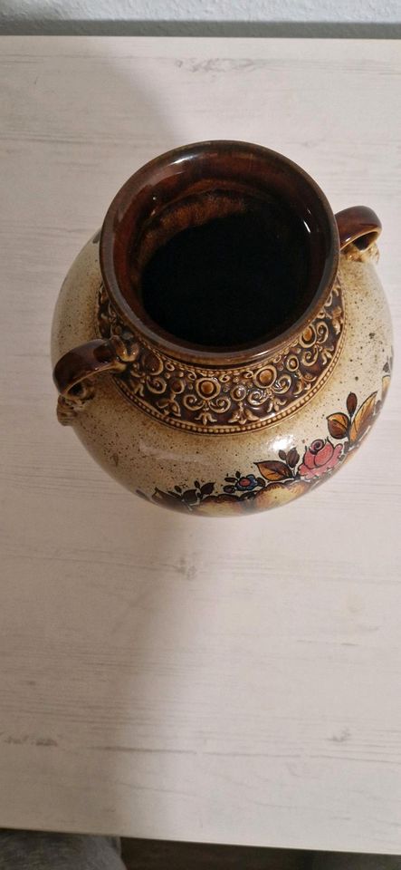 Vintage handbemalte Keramik glasiert braun geprägt BLUMEN Doppelg in Geseke