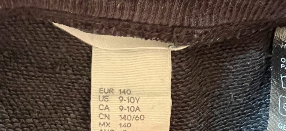 Sweat-Shorts von H&M schwarz Größe 140 in Klein Nordende