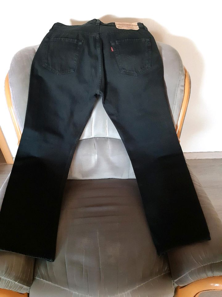 Levi's Jeans schwarz in Gehofen