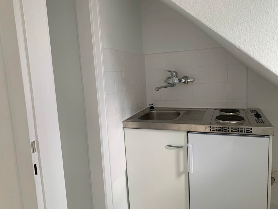 Zu sofort! Renovierte und helle 1-Zimmer Wohnung in Findorff in Bremen