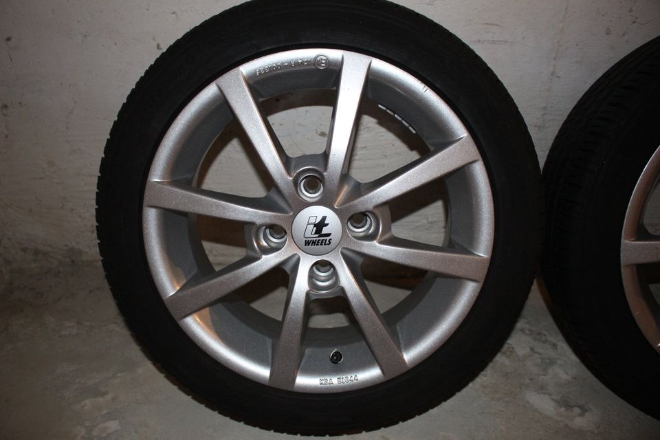 Sommerreifen & Felgen itWheels Alisia 15 Zoll (6Jx15xH2 / ET35) in Quedlinburg