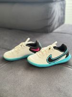 Nike Fußballschuhe Halle/Kunstrasen Gr 28 Unisex Nordrhein-Westfalen - Paderborn Vorschau