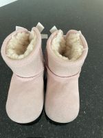 UGG Babyschuhe rosa 20,5 Nordrhein-Westfalen - Euskirchen Vorschau