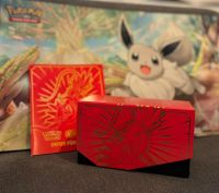 Pokemon Karmesin & Purpur Trainer Box // 192 Sammelkarten TCG // Schleswig-Holstein - Schwedeneck Vorschau