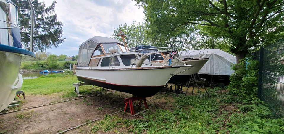 Schönes Kajütboot wegen Zeitmangel abzugeben in Dresden