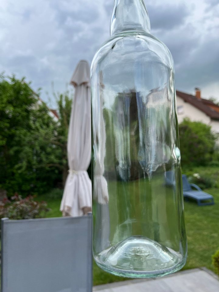 Bügelverschluß-Flaschen (0,75 l), Weißglas in Fernwald