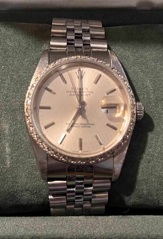 Rolex Datejust 36mm mit Diamanten Lünette in Offenbach