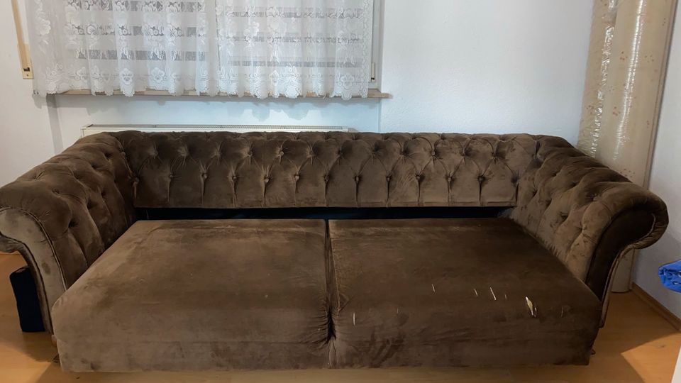 Sehr schöne Chesterfield Couch in Germersheim