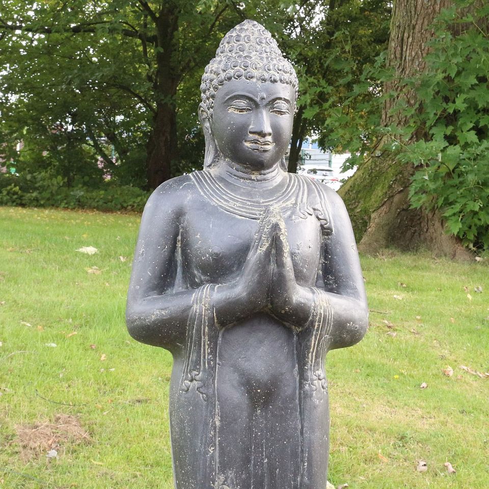 Buddha Statue Figur Skulptur Gartenfigur Skulptur Greetings 117cm in Bochum