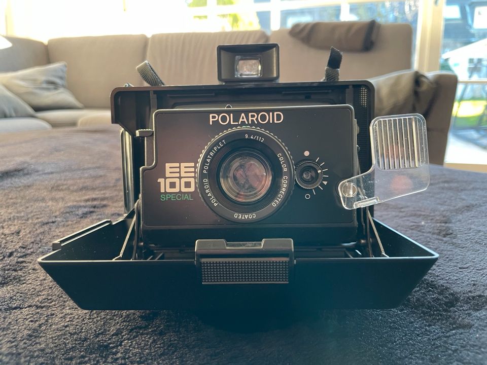 Polaroid EE100 Land Camera in Köln