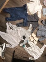 Kleiderpaket, kurze Hosen, Socken, Jacke, Oberteil, Schlafanzug München - Hadern Vorschau