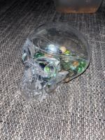 Durchsichtiger Totenkopf mit vielen Glas-Murmeln Dortmund - Lücklemberg Vorschau