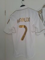 Ronaldo Trikot Real Madrid 2011/12 Retro Neu original mit Hose Niedersachsen - Wilhelmshaven Vorschau