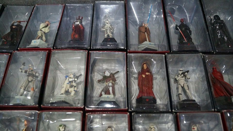 DeAgostini Star Wars Schachfiguren Serie 1 + 2 komplett in Lagerlechfeld