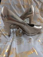 Tamaris Pumps Gold Metallic/ Gr.38 Nordrhein-Westfalen - Emsdetten Vorschau