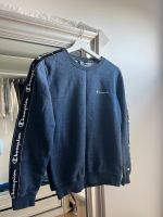 Champion Sweater / Hoodie / Pullover blau XS Wandsbek - Hamburg Rahlstedt Vorschau