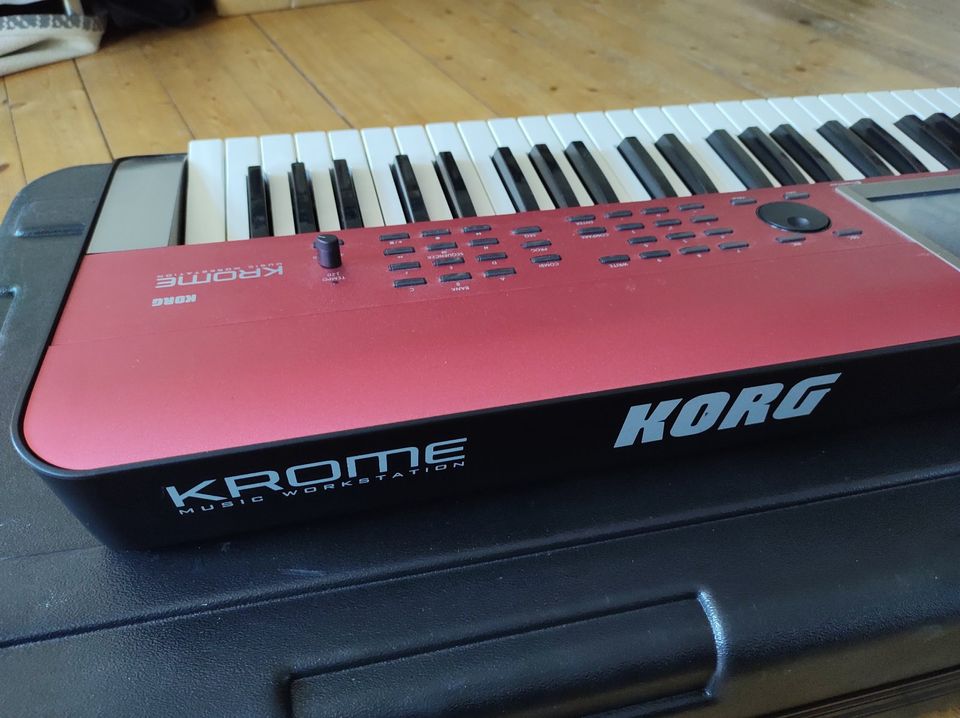 Korg Krome 61 - Red Edition in Leipzig