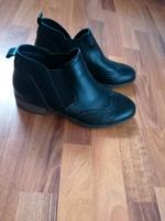 Schuhe UNGETRAGEN gr 42 Brandenburg - Tauche Vorschau