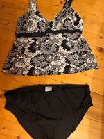 Tankini weiß/schwarz Größe 46 Nordrhein-Westfalen - Uedem Vorschau