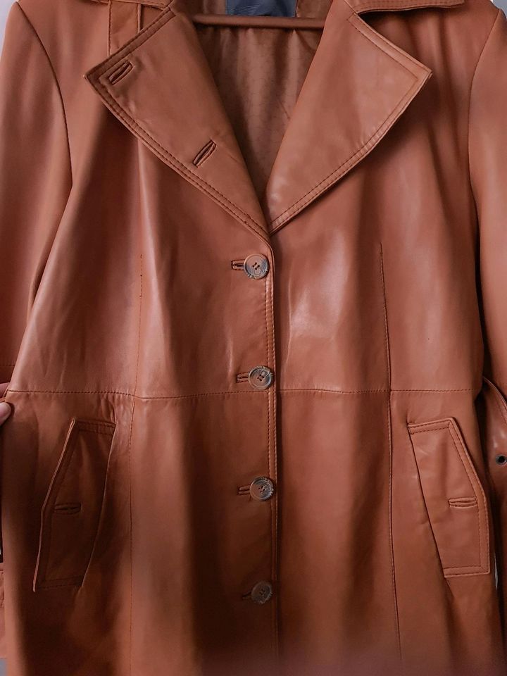 Tchibo 70ies Nappa-Leder Kurzmantel Gr 44 Cognac Braun Trenchcoat in Bremen