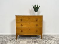 WMK Raumaufhellende und gut erhaltene skandinavische Schubladenkommode aus vollem Holz mit hübschen Holzgriffen # Kommode Sideboard Schrank Wäschekommode Flurkommode Retro Mid-Century 50er 60er Vintag Friedrichshain-Kreuzberg - Friedrichshain Vorschau