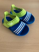 Adidas Sandalen Schwimmbad-Sandalen Bade-Latschen Gr.23 Baden-Württemberg - Freiburg im Breisgau Vorschau