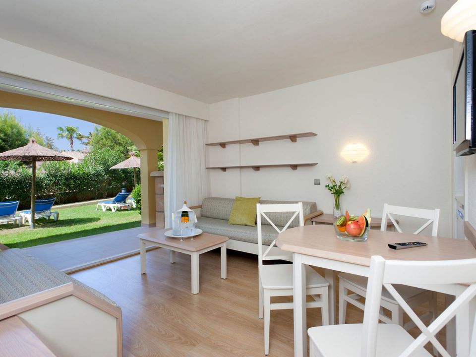 1 Wo. Mallorca KIDS CLUB Urlaub ins 4* Cala Mandia inkl. Flug in Bad Langensalza