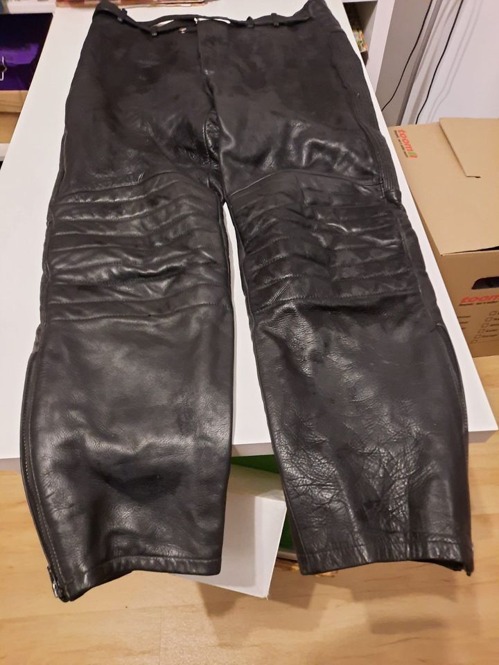 Motorradhose , sehr schönes Leder, 2x getragen, Größe 56 in Kreuzau