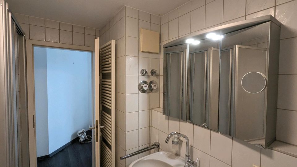 Wunderschöne Licht durchflute Wohnung mit toller Aussicht ü Stgt in Stuttgart