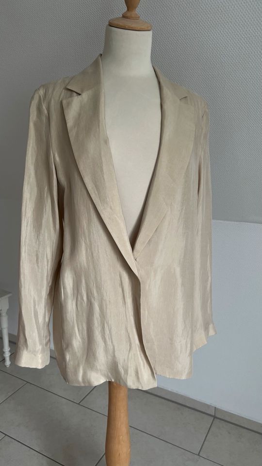 Blazer Mango beige nude Champagner Farbe lyocell Trend vintage in Lünen