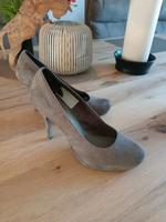 Tamaris High Heels Pumps Gr. 39 taupe grau braun 10 cm Absatz Baden-Württemberg - Filderstadt Vorschau