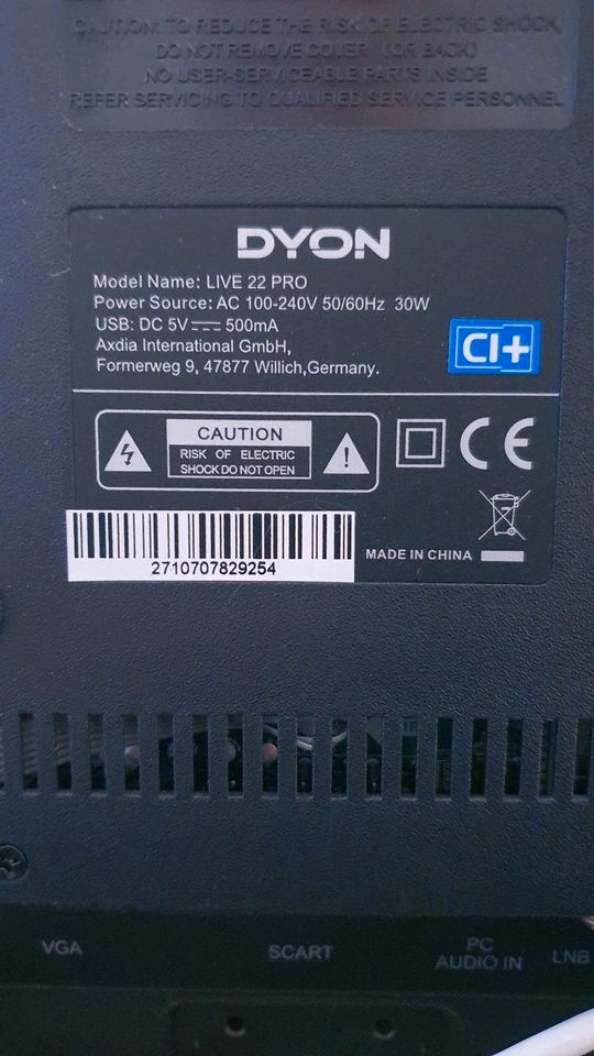 22 Zoll TV der Marke Dyon Live 22 Pro ohne Fernbedienung in Buseck
