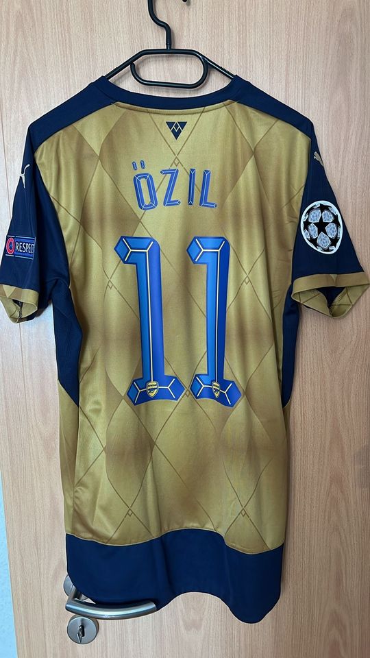 Özil Trikot - FC Arsenal 2015/2016 Gr.M in Köthen (Anhalt)