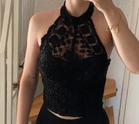 Pailletten Neckholder Top mit Cups Niedersachsen - Hildesheim Vorschau
