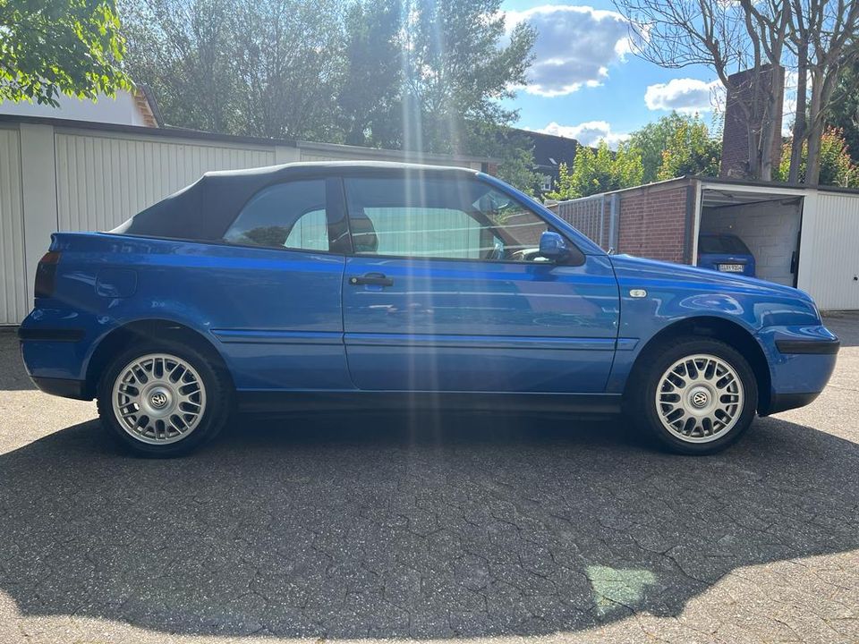 VW Golf IV 1.8 Cabrio * Generation * TÜV NEU * Klima * E. Verdeck in Düsseldorf